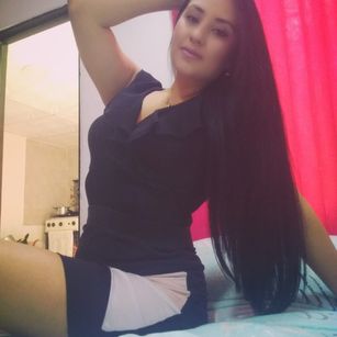 Model - NiaEvans new