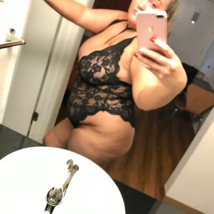 Model - Hailey Snow busty