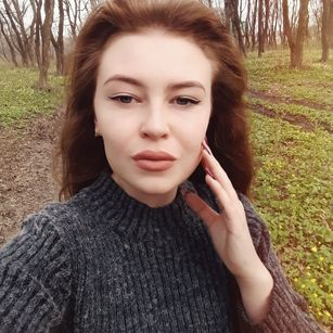 Model - Katya joi