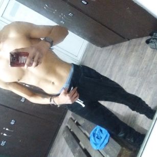 Model - IanFoxy footfetish