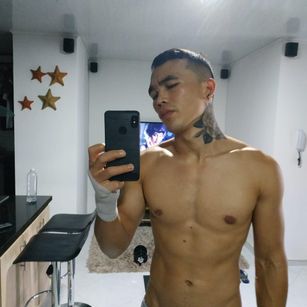 Model - Wilmer Nausa piercing