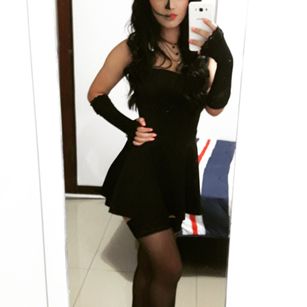 Model - Emmajones22 boobs