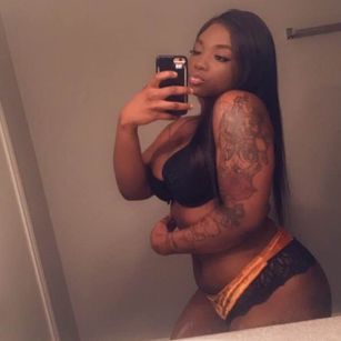 Model - Ladyd281 ebony