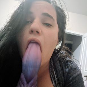 Model - ShadowoftheMountain kinky