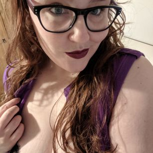 Model - Elle Faith fetish