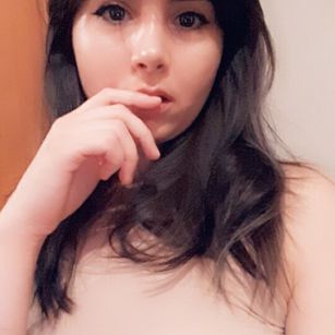 Model - BhadBhaby24 erotic