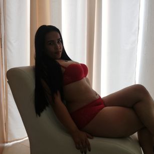 Model - Chantal sex