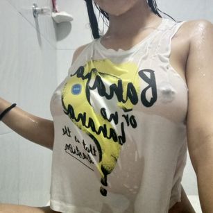 Model - Sophiaaa squirt