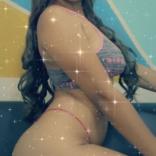 Model - scarletblonde latina