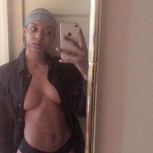Model - babygore skinny