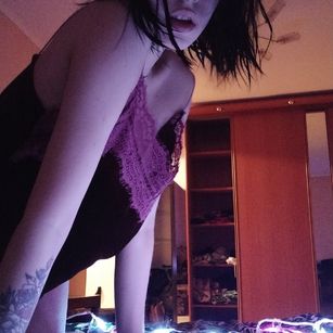 Model - Rose joi