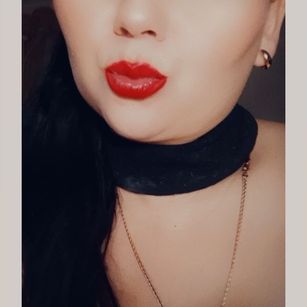 Model - Kitty cum