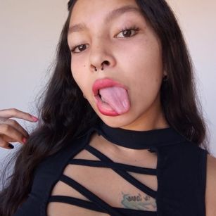 Model - Sophiaaa toys