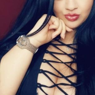 Model - Kinky Katherina slave