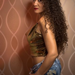 Model - Lorena mature