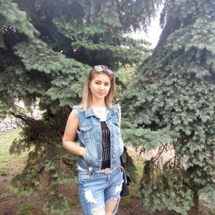 Model - Mery blonde