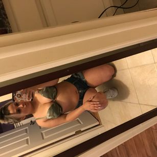 Model - Kitty slut