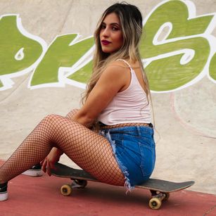 Model - Amelie Rose joi