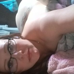 Model - Kimber Stormz curvy