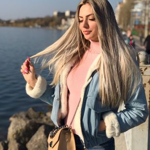 Model - VeronicaLay new