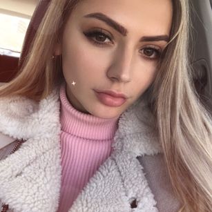 Model - VeronicaLay new
