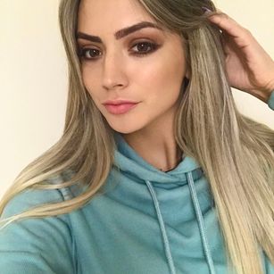 Model - VeronicaLay new