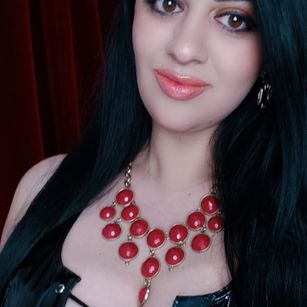 Model - Kinky Katherina slave