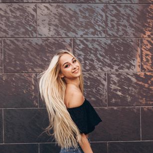 AppleBrandy young Model - AppleBrandy young