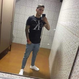 Model - Andrew bigass