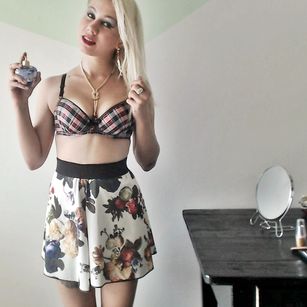 Model - Amelissy 5