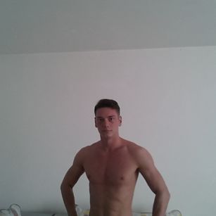 Model - alex hangers  1