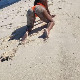 Haitian Cuckold Dominatrix cuckold Model - Haitian Cuckold Dominatrix cuckold