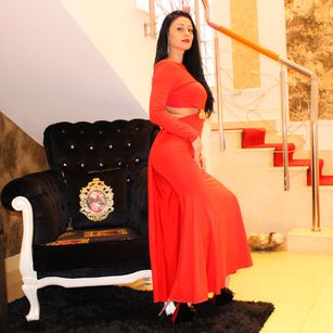 Model - Anna Lee 4
