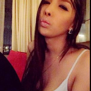 Model - Paola Gee 3