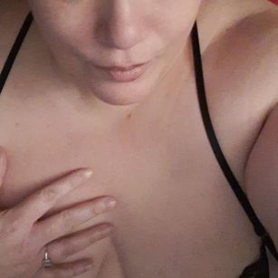 MistressKalah bigboobs Model - MistressKalah bigboobs