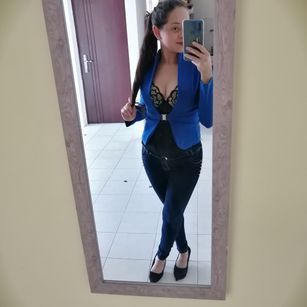 Model - Mylola latina