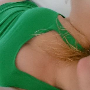 Model - Hot Lara 1