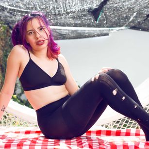 Model - Kitty Morgan latina