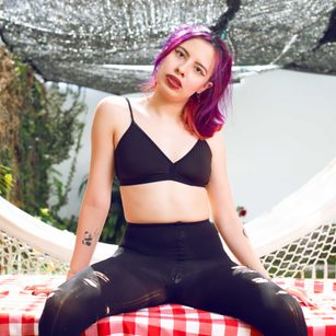 Model - Kitty Morgan highheels