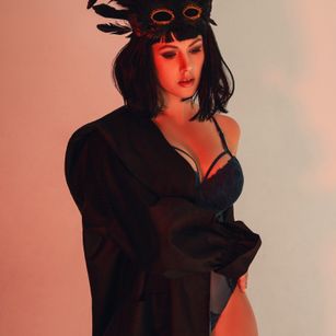 Niamh Fetish Ninja findom Model - Niamh Fetish Ninja findom