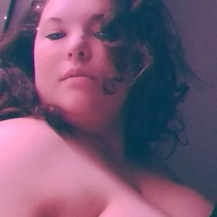 Model - Mistress Maze curvy