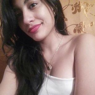 Model - Nathaly_Allen striptease