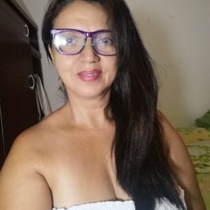 Model - Dulce bigpussy