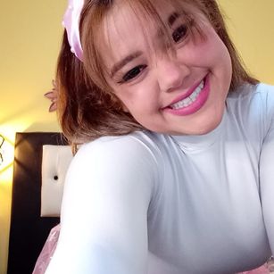 Model - mia sweet young