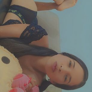 Model - Allison couple