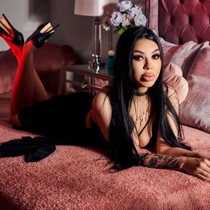 Model - SashaHendrix anal