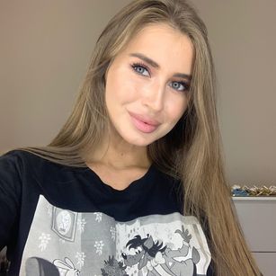Model - Mary teen
