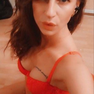 Model - Alice squirt