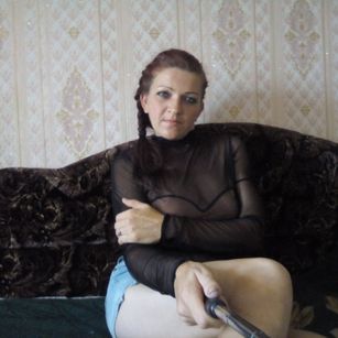 Model - LuxLiana flirt