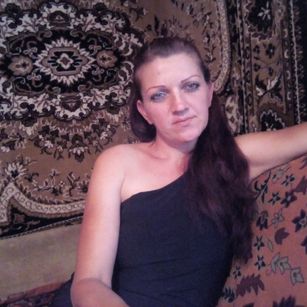 Model - LuxLiana footfetish
